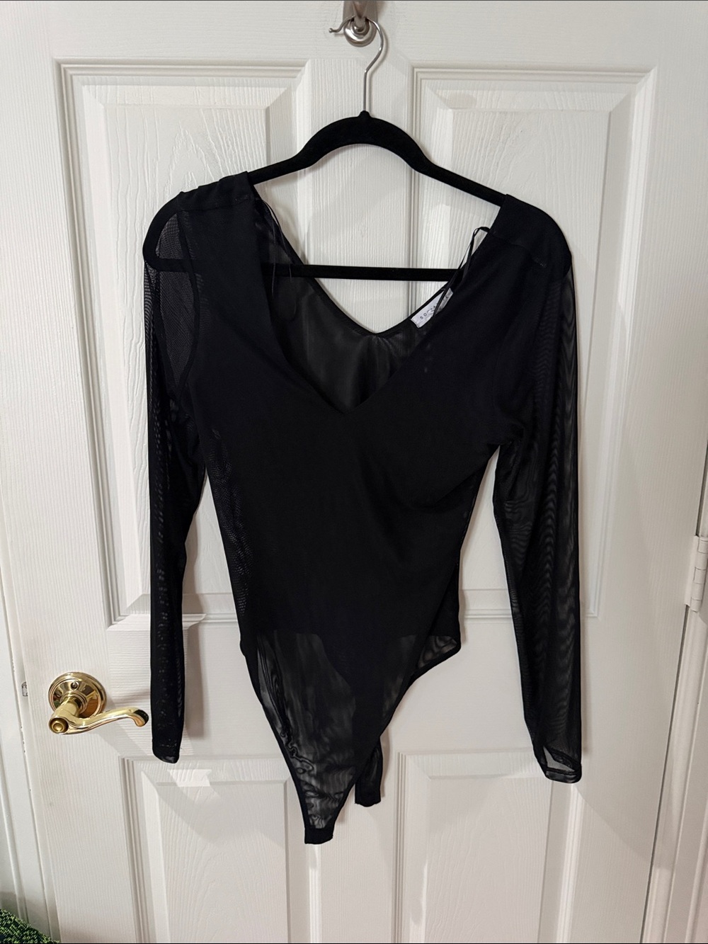 Socialite Black Long-Sleeve V-Neck Mesh Bodysuit thing large